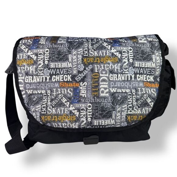 L.L. Bean Messenger Shoulder Flap Crossbody Bag Graffiti Skateboard Surfer Surf - Picture 2 of 16